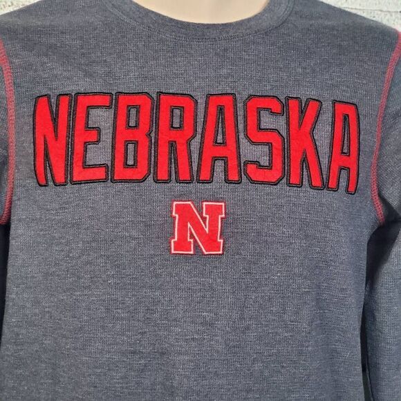 Colosseum Men’s Nebraska Huskers Long Sleeve Thermal Shirt Gray Red Small NCAA - Picture 3 of 7
